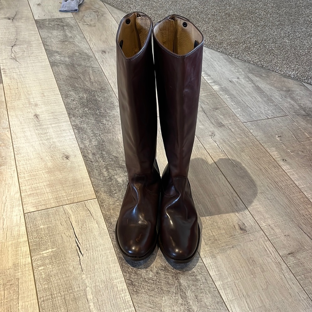 Frye boots dark brown size 7.5